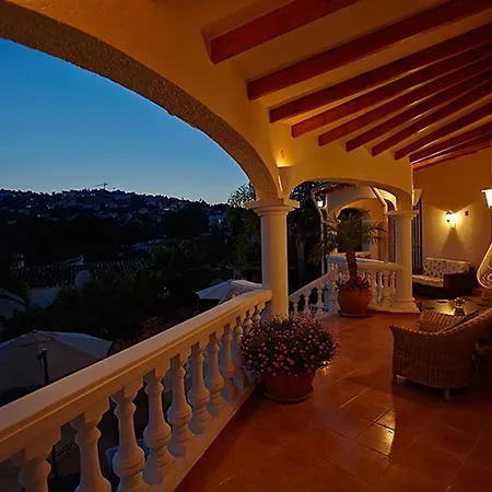 Villa Luxury 5 Bed Mountain Views Heated Pool Games