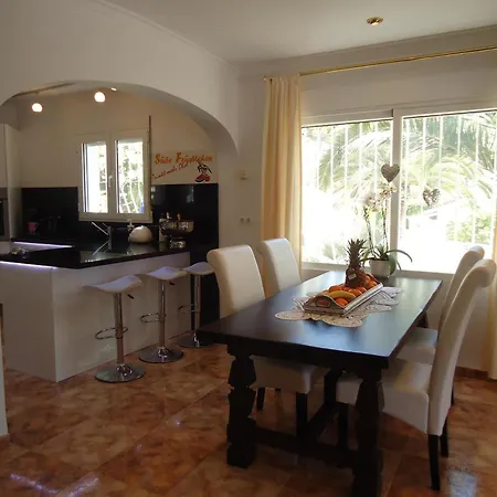 Luxury 5 Bed Mountain Views Heated Pool Games * Teulada